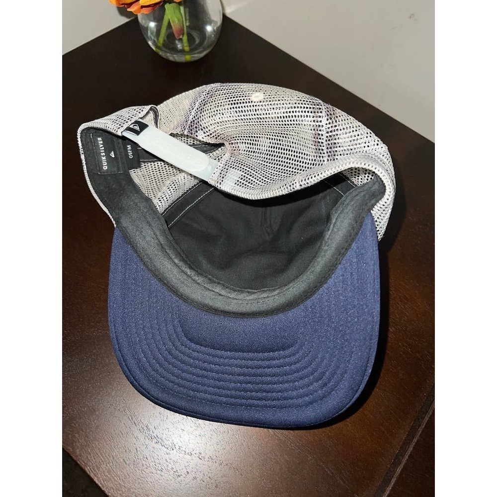 Quicksilver Hat - Picture 3 of 4